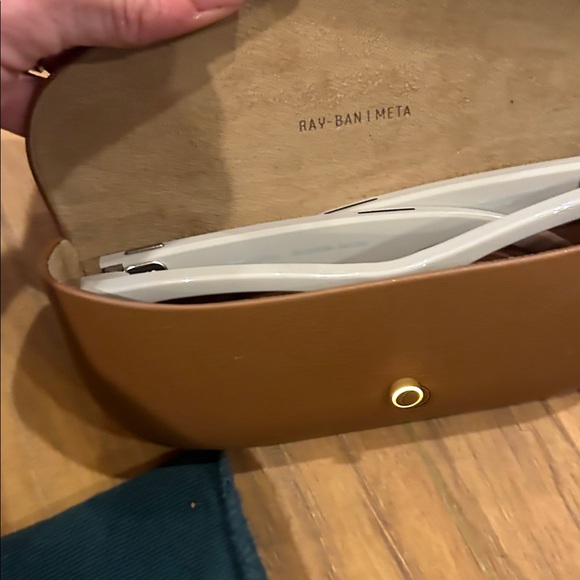 Ray-Ban Meta Skyler smart Sunglasses no scratches lens Gradient Cinnamon Pink - Picture 11 of 16